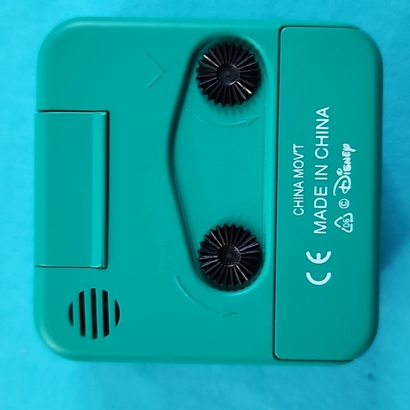 NWT Rare Disney Goofy Travel Alarm Clock - Picture 5 of 6